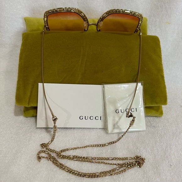 Gucci large sunglasses